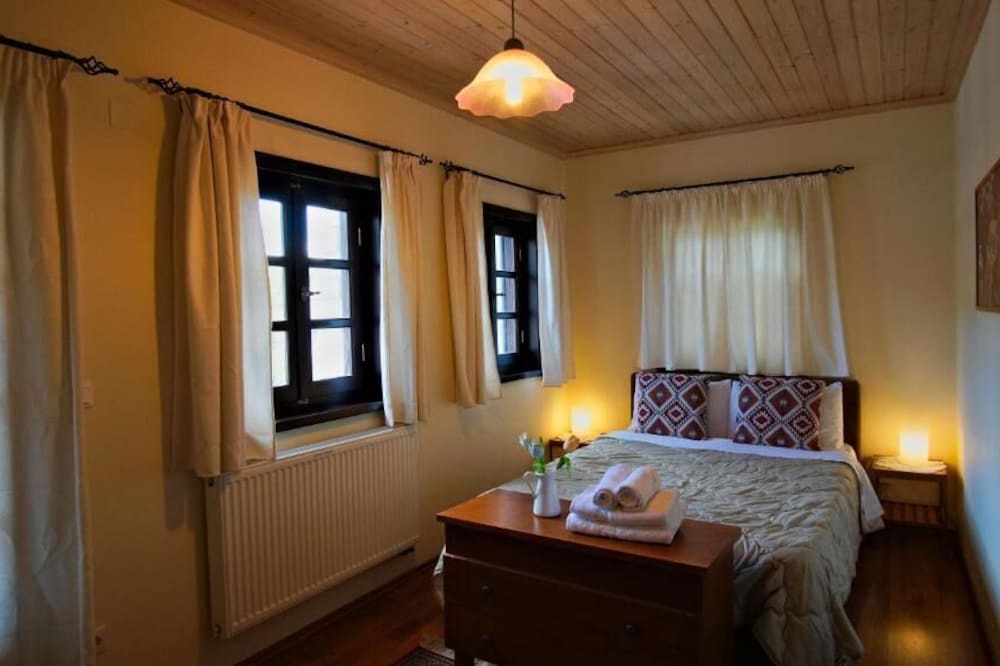 Asprangeloi House | guesthouse Lucas