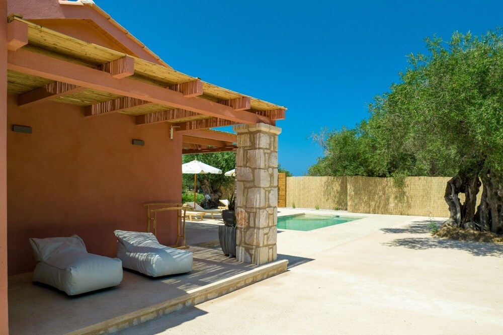 Ano Vasilikos Villa | Terra Oleana - Riza Cottage