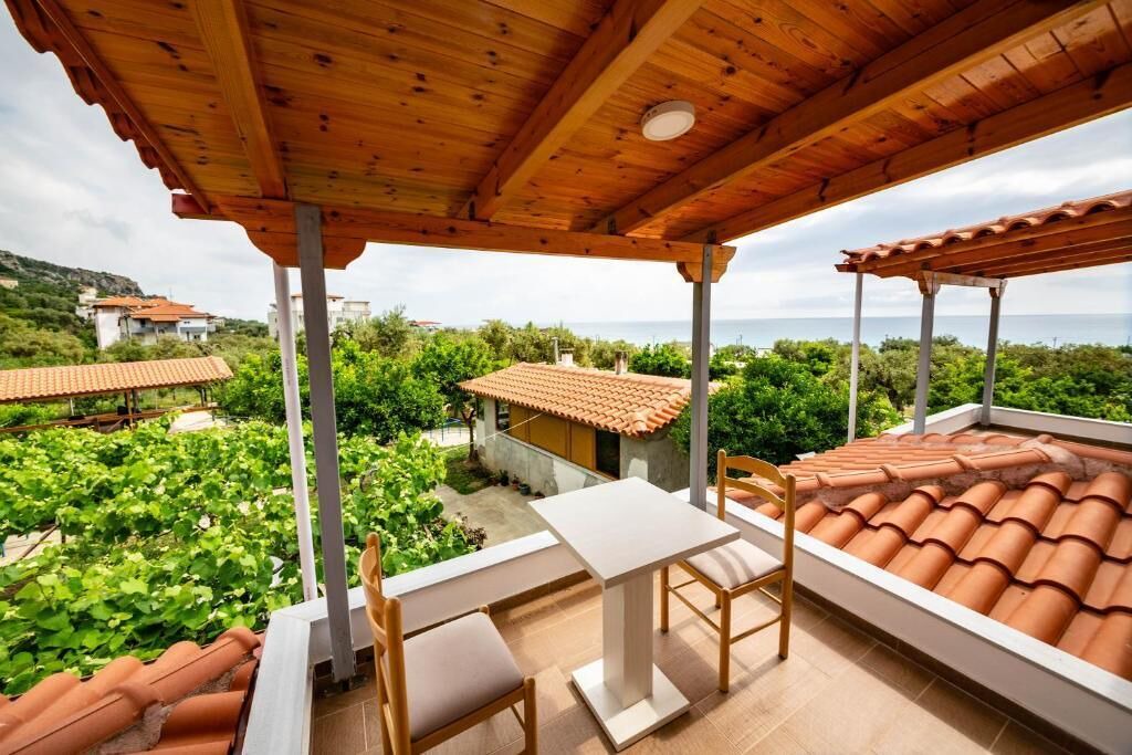 Qazim Pali Hotel | Guest House Luiza