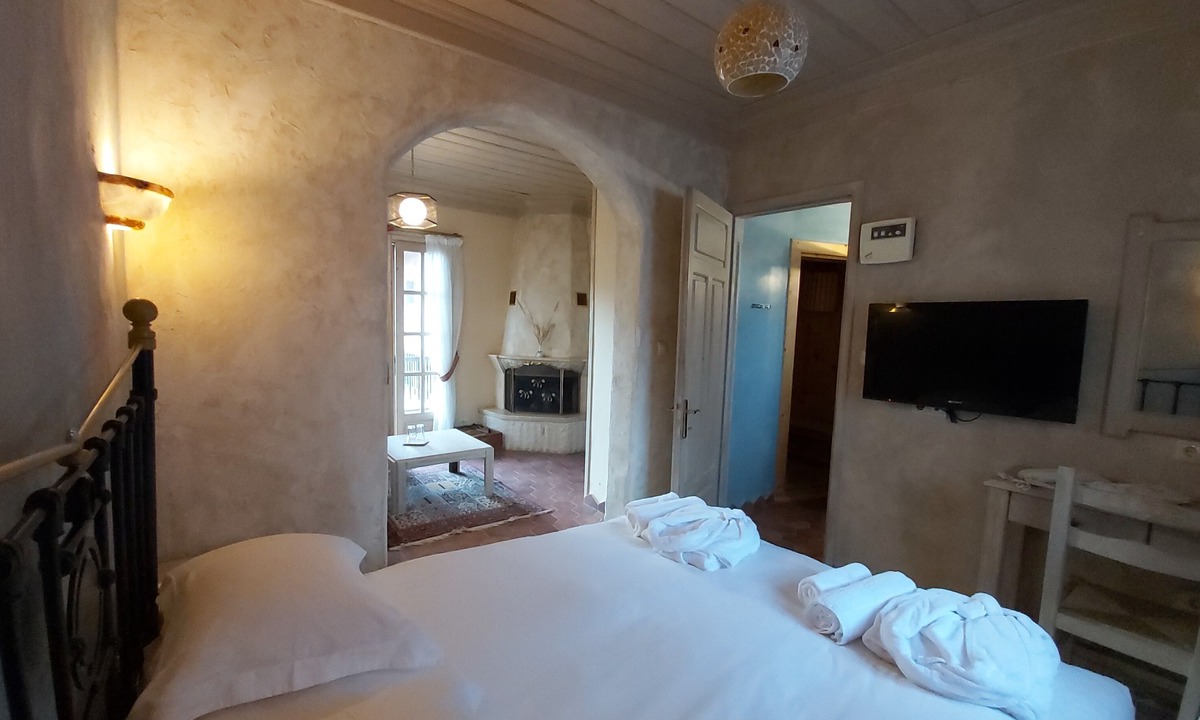Agios Dimitrios Hotel | Dimatis