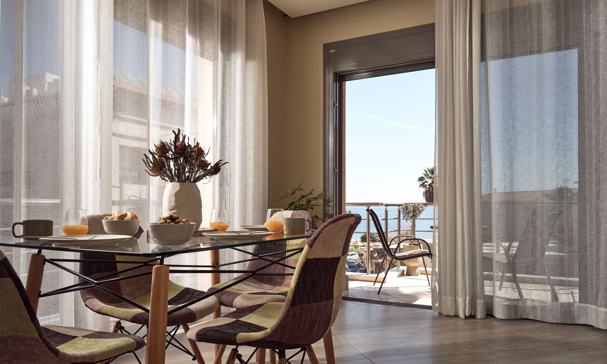 Zakynthos Town Apartment | Laura Suites