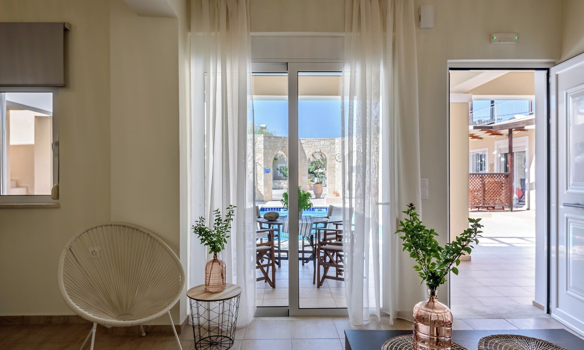 Nopigia Villa | Azure Beach