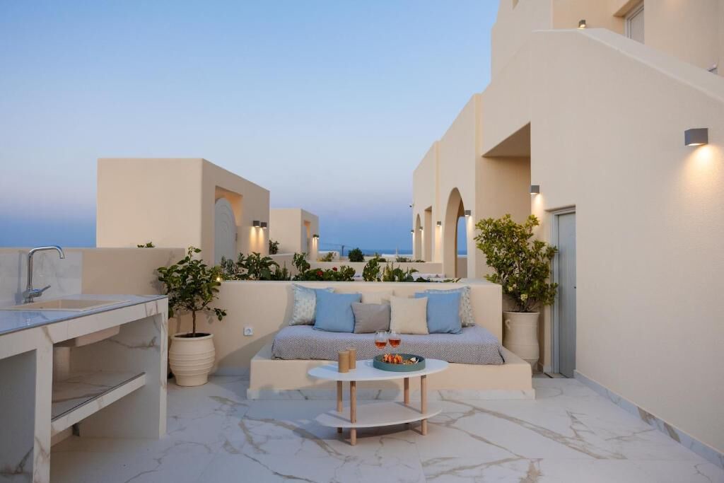 Karterados Apartment | Azure Escape