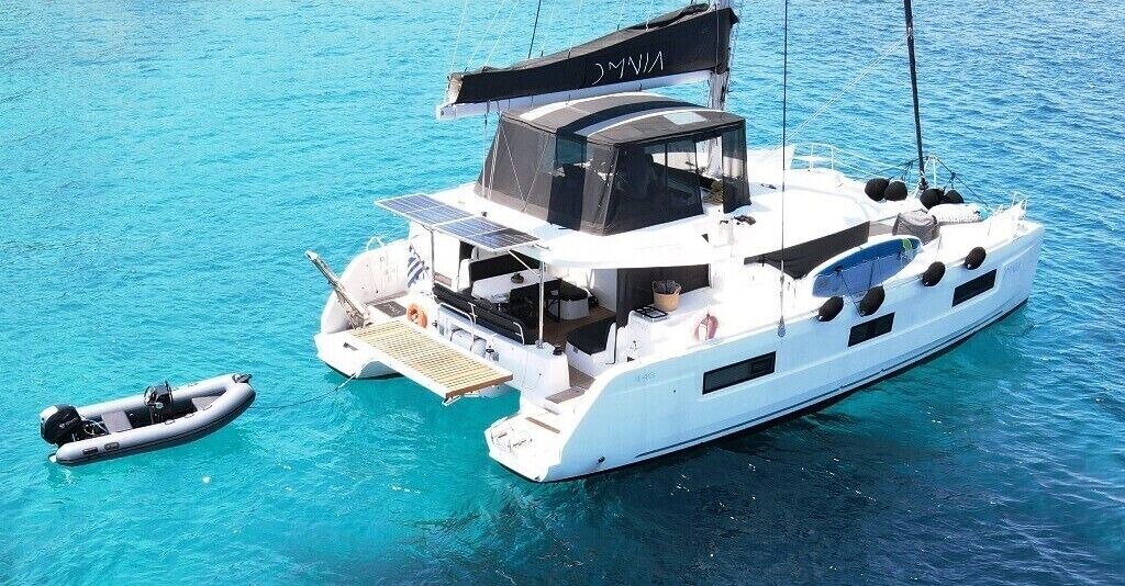 Pasalimani Boat Rental | Sun-Kissed Sailing Adventure in Islas Sarónicas
