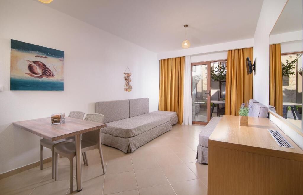 Pefkochori Apartment | Apanemia Apartments by Flegra