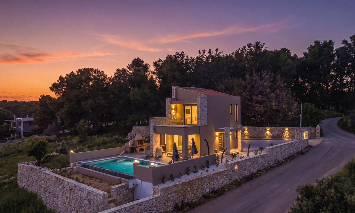Vamos House | Villa Moon & Sun, Private Pool & Mountain Views