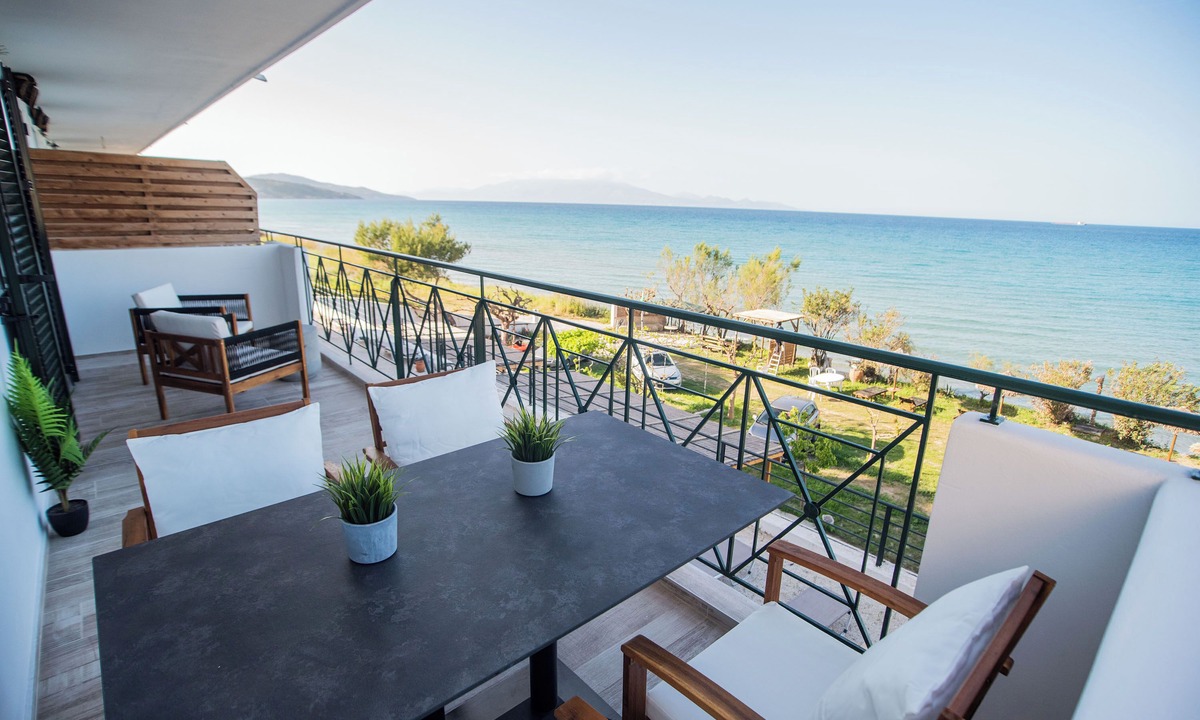 Alykes Apartment | Yolo Resort