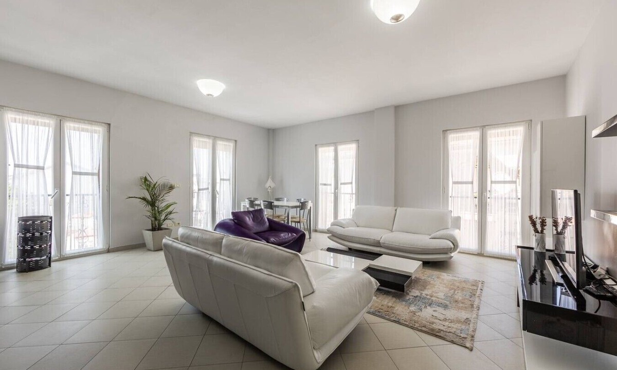 Shkoder Apartment | Central G`juhadol 2BR Apartment with Free Parking