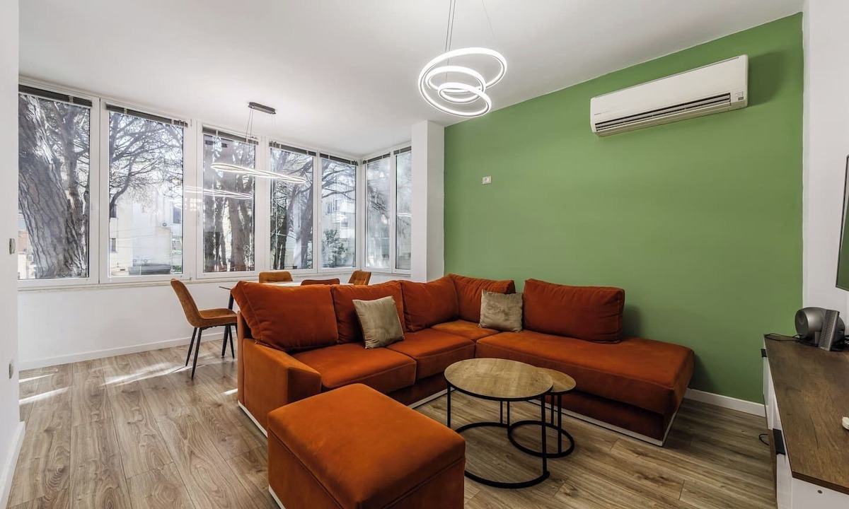 Golem Apartment | Beach Walk 1BR Apartment | Golem by PikHost