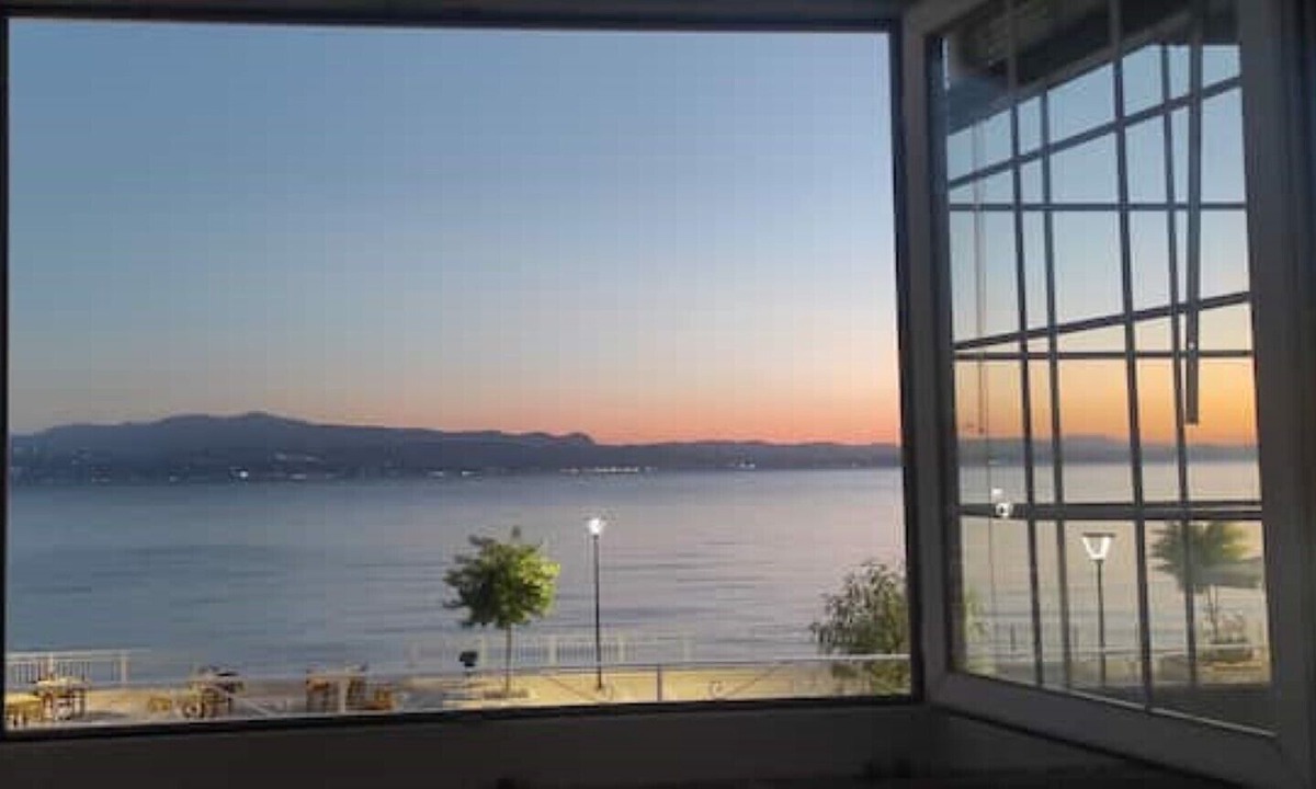 Amarinthos Apartment | Dimitra's: Window to Evoikos