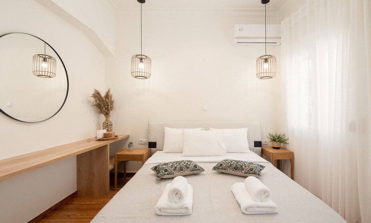Exarhia Apartment | LIV - Charming 3BD in Athens Vibrant Downtown