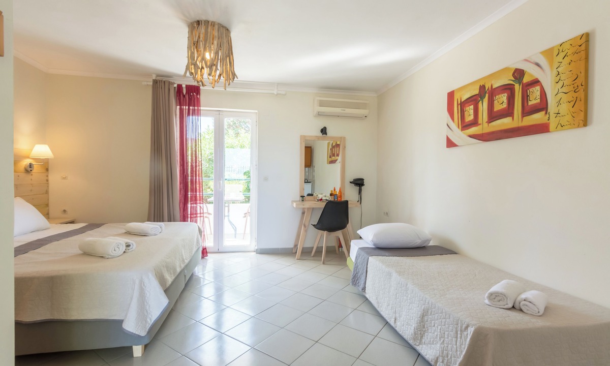 Kavos Apartment | CAVOS BEACH HOUSE