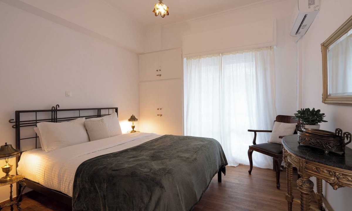 Exarhia Apartment | 2BR Vintage & Artistic Retreat in Athens heart