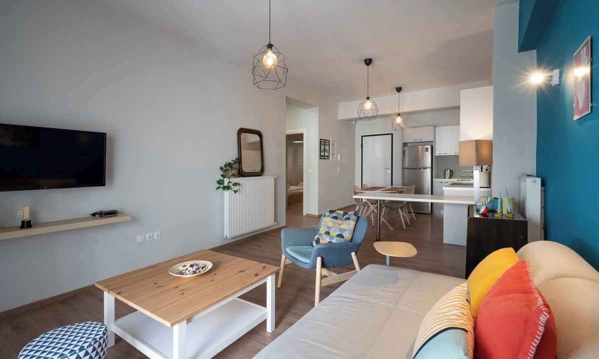 Exarhia Apartment | Exclusive Apt In The Of Athens' 2BD+2 Bathrooms