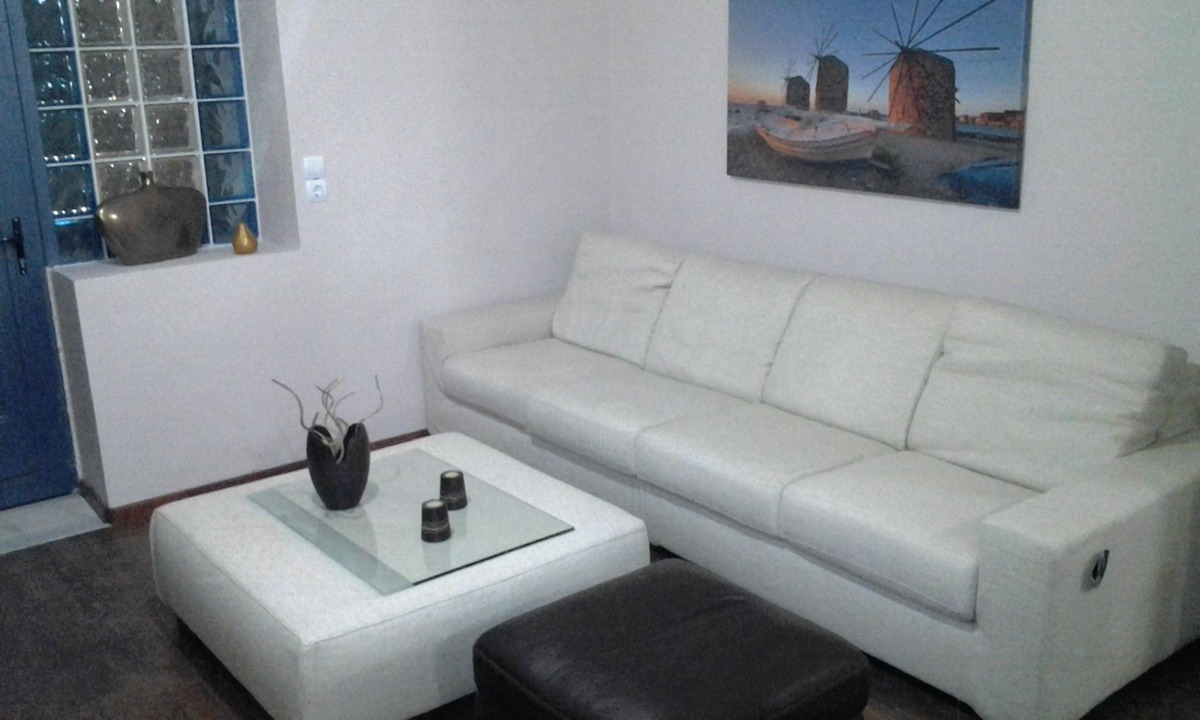 Chios Town Apartment | Mastic Point Studios