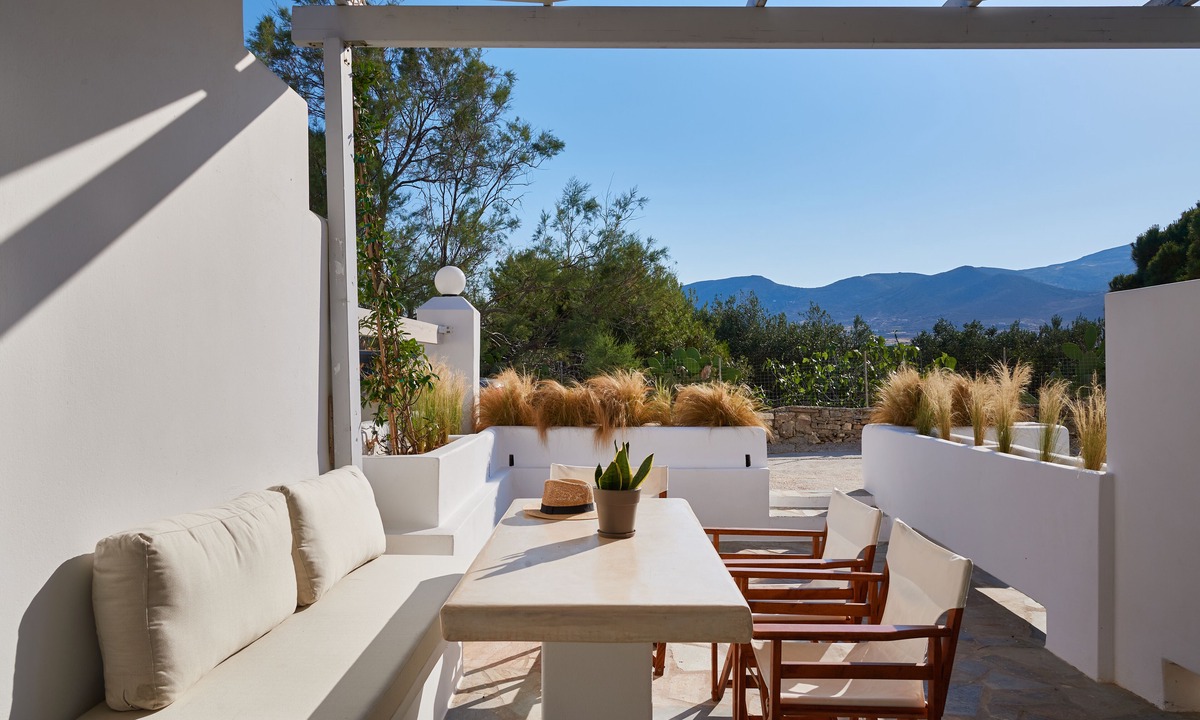Piso Livadi Apartment | Cleopatra Seaside Homes Paros