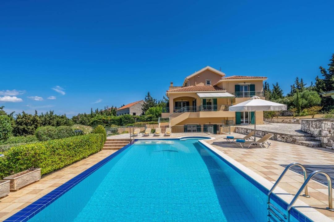 Fiskardo Villa | Villa Emelisse by Villa Plus