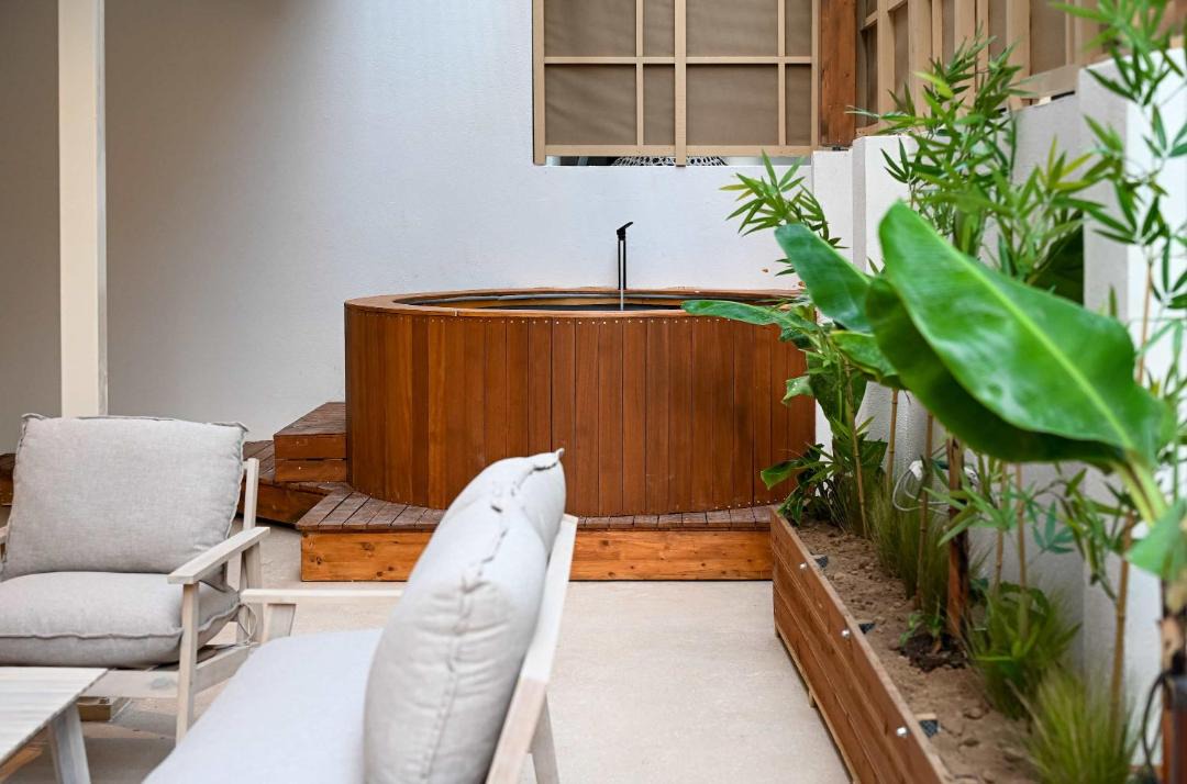 Patras Apartment | Light & Kozy Residence - Jacuzzi Lux Stay in Patra