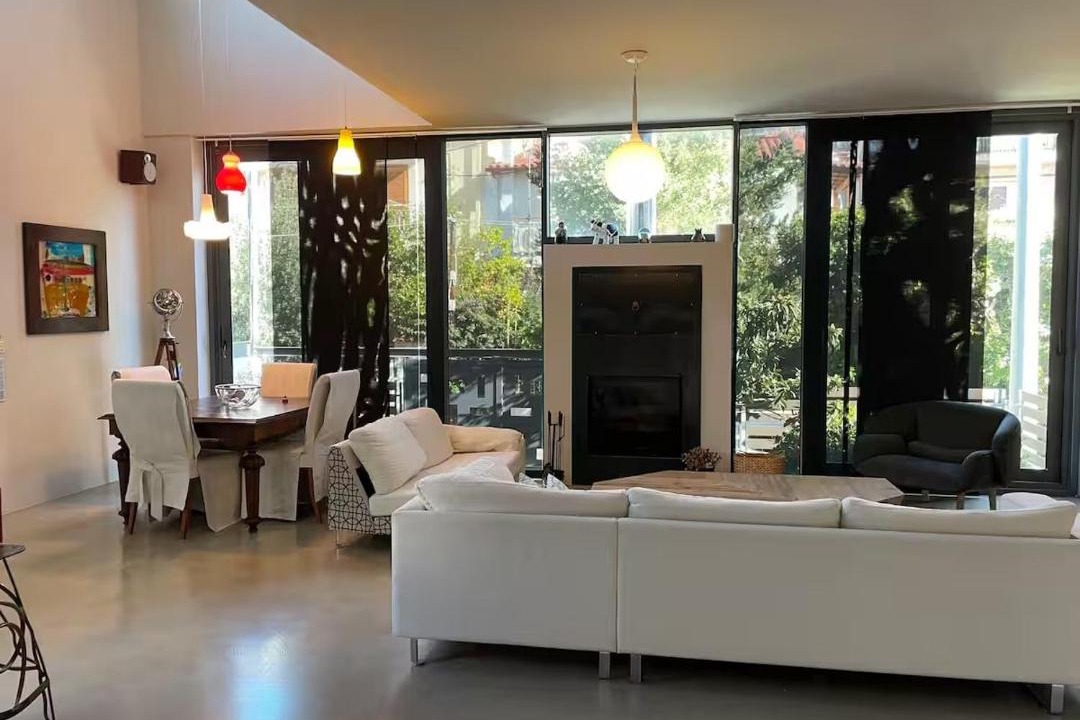 Marousi Apartment | The HostMaster Glass House