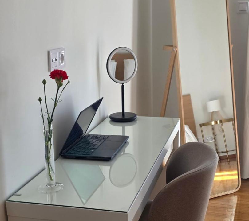 Gazi Apartment | Spacious Art Apartment in Gazi 2 min Metro