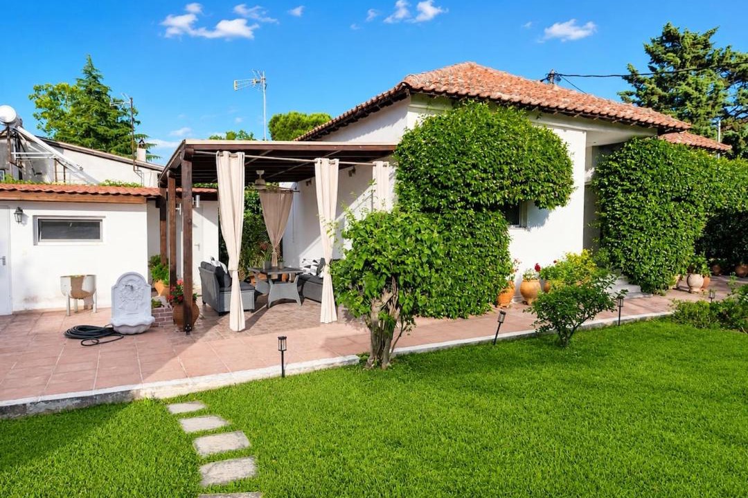 Thermi House | The Secret Garden Peraia