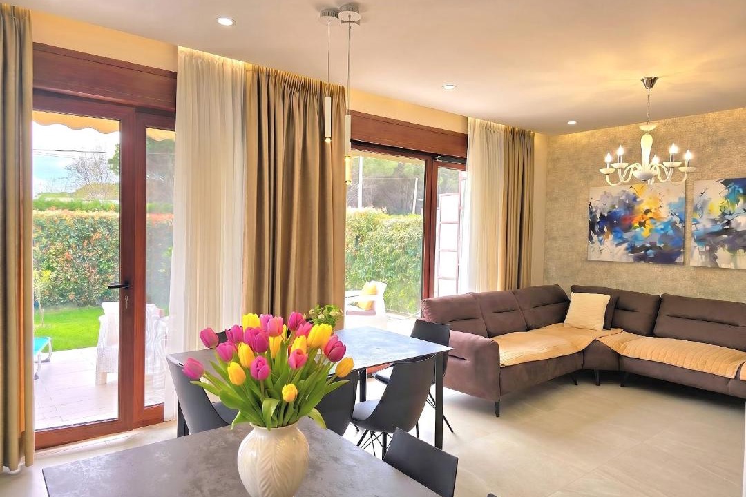 Ishem Villa | Modern Villas at Perla Resort