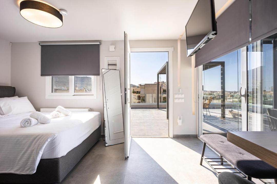 Glyfada Apartment | Glyfadas's Rooftop Blyss