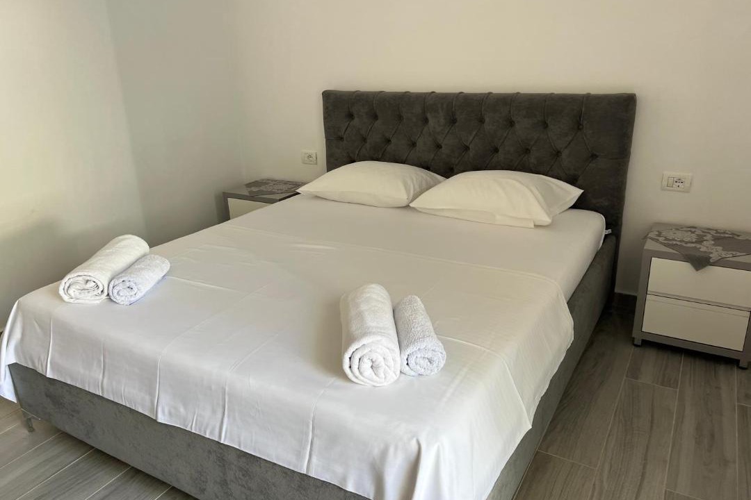 Piqeras Hotel | Hotel Piqeras Kris