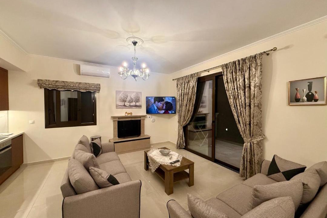 Ipsos Apartment | Thomas Apartments