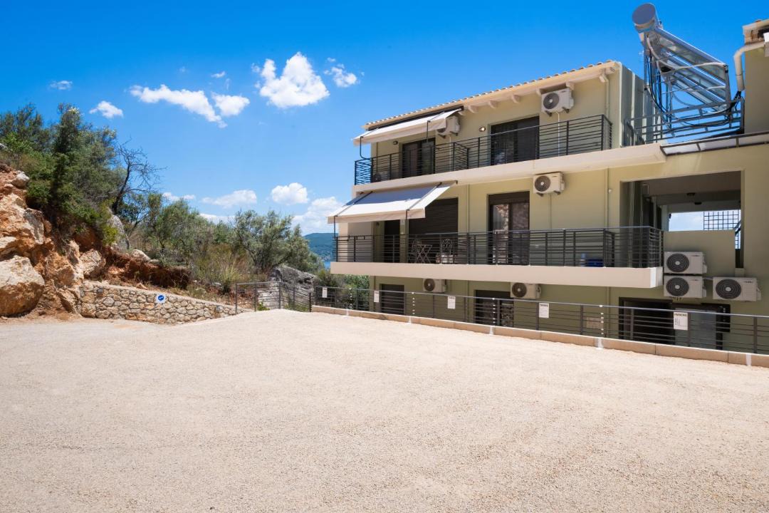 Episkopos Apartment | Poseidon Sea View Apartments - Sea, Lake