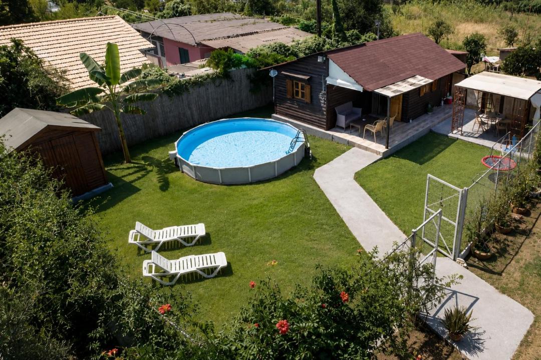 Chalikounas Apartment | Maxim Wooden Holiday - Cozy Stay with Private Pool