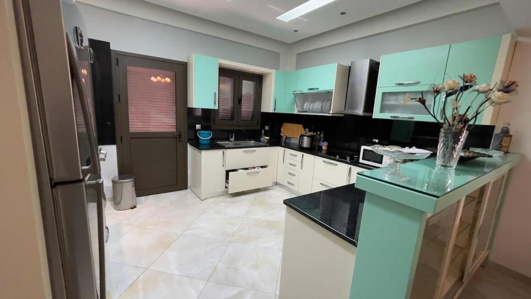 Mbrostar-Urë Villa | A two-story villa located on the outskirts of Vlora