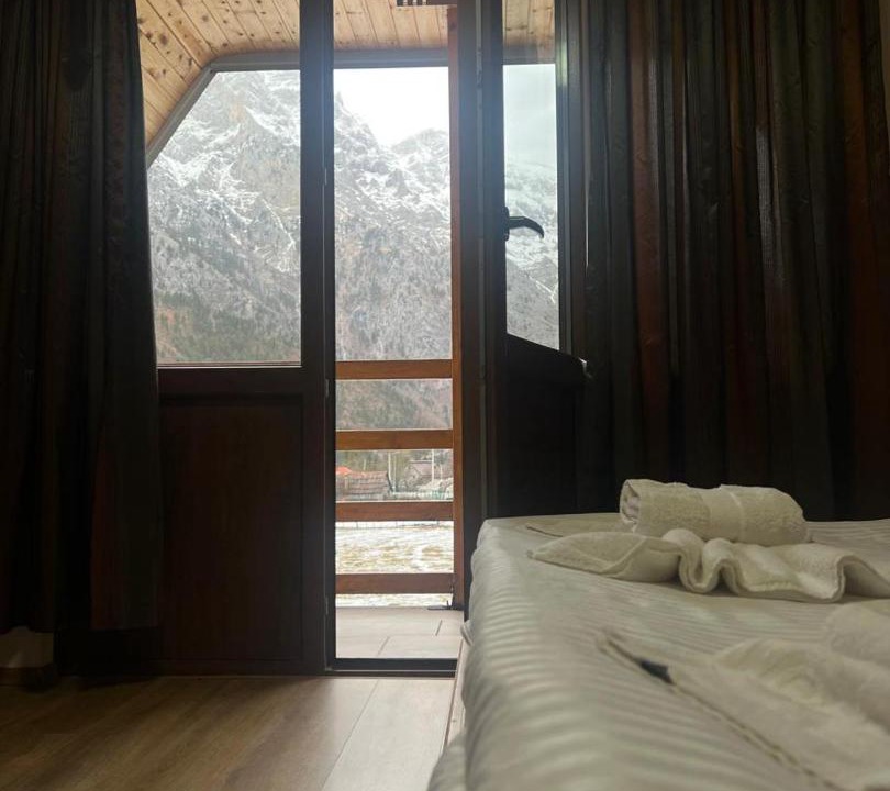 Valbone Apartment | Bujtinat e lugines Valbone