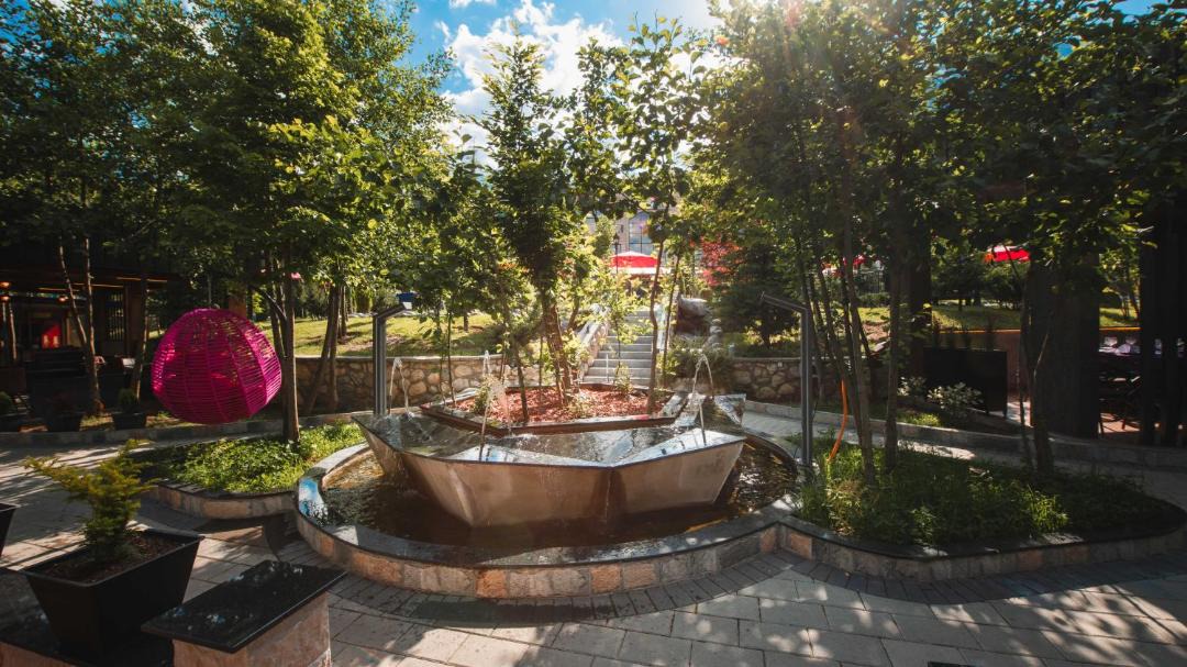 Vitomiricë Hotel | Resort Anes Drinit