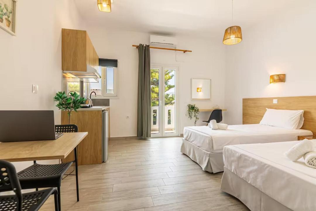 Agios Dimitrios Apartment | kM Studios