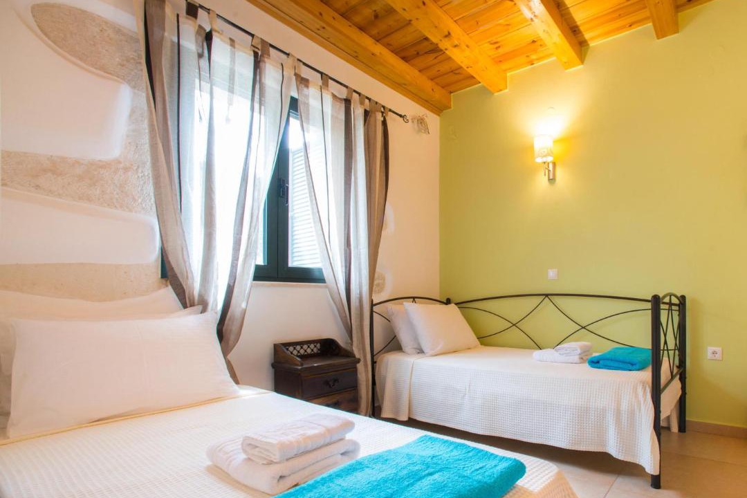 Patima Villa | Villa Cretan View with Heated Swimming Pool