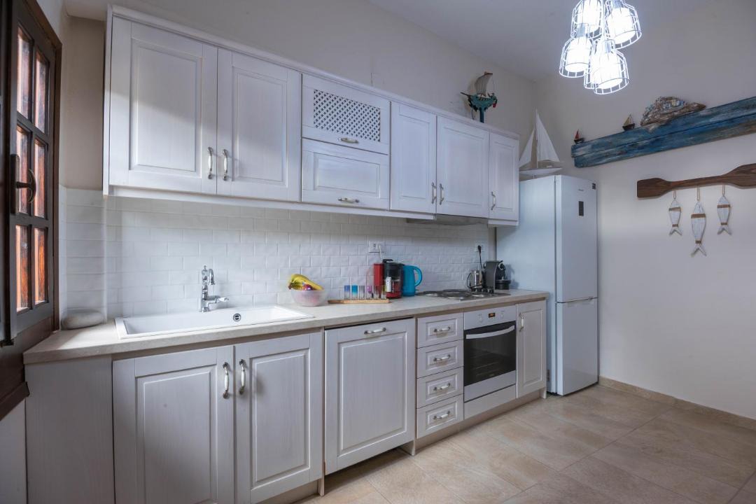 Plaka Apartment | Plaka on the Water - 2 Apts for Families