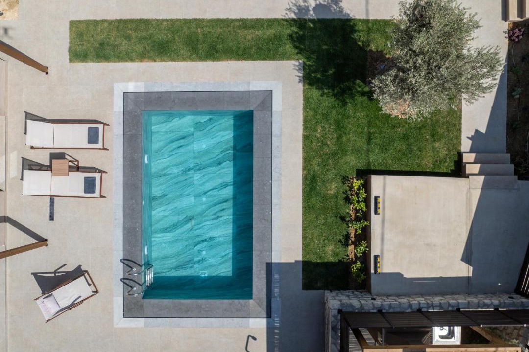 Ano Kalesia Apartment | Luxury Suites with private pool and BBQ by Kalles Homes & Suites