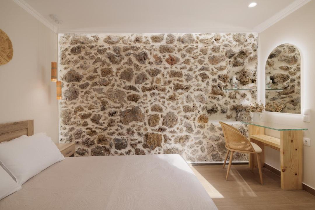 Dassia Apartment | Little Home