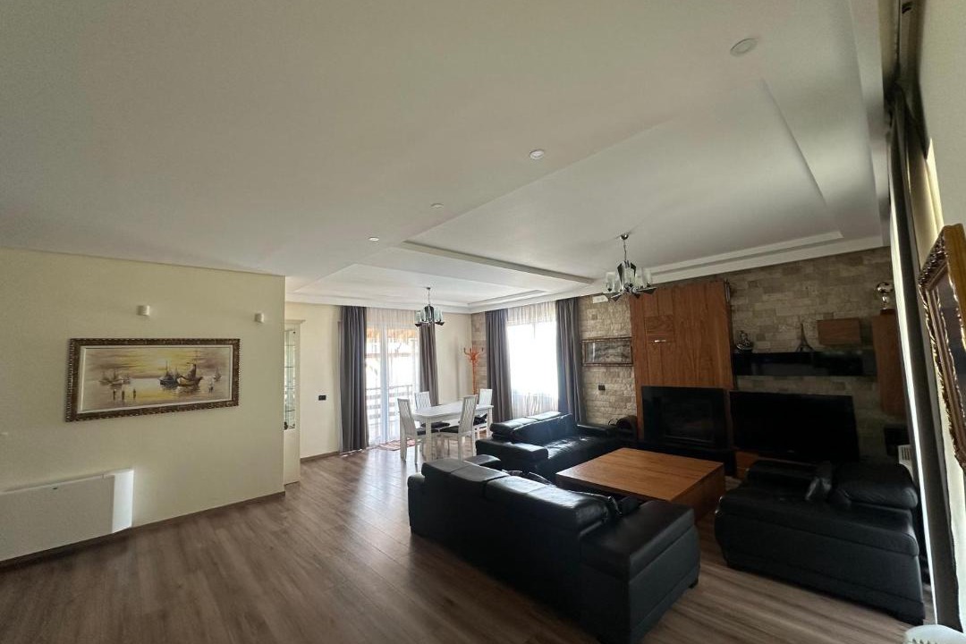 Elbasan Villa | Jon Private Vila