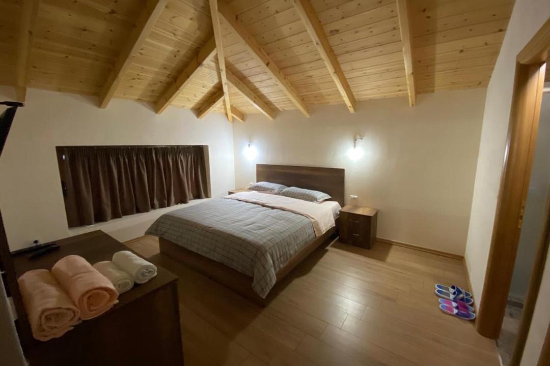 Jala Villa | Villa Rovishta