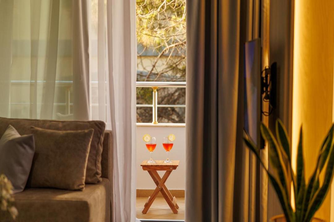 Golem Apartment | Golem Summer Vibes Apartment