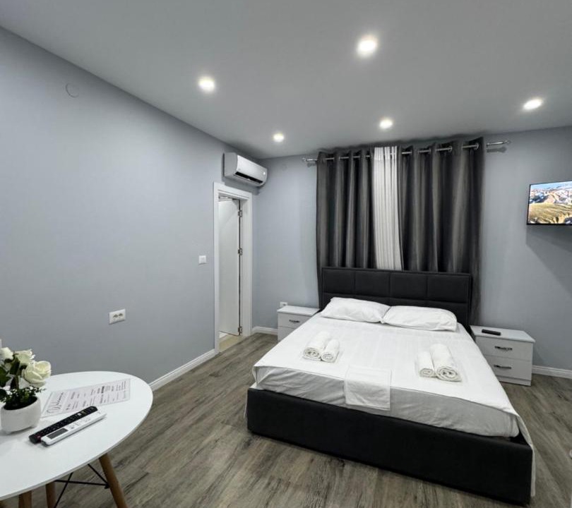 Kashar Apartment | Arlis Apartments - near North and South Terminal