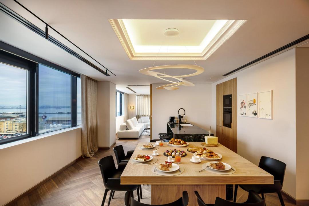 Thessaloniki Apartment | SkySuite42