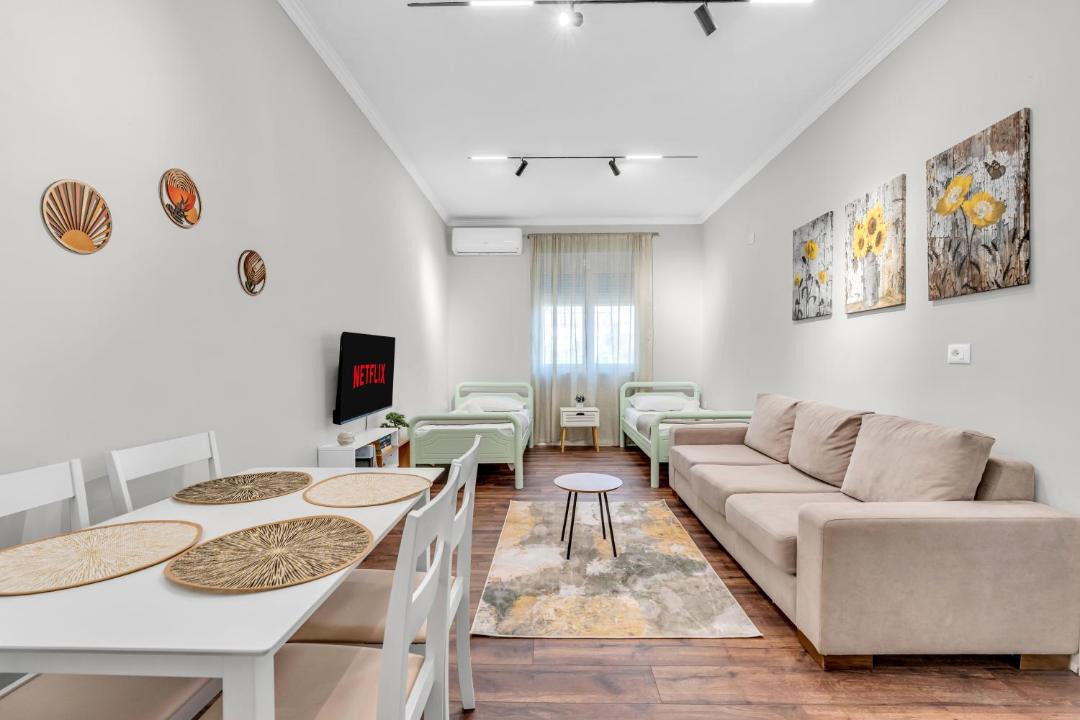 Berat Villa | "Olive & Bloom" entire vila with Pool & Private Parking