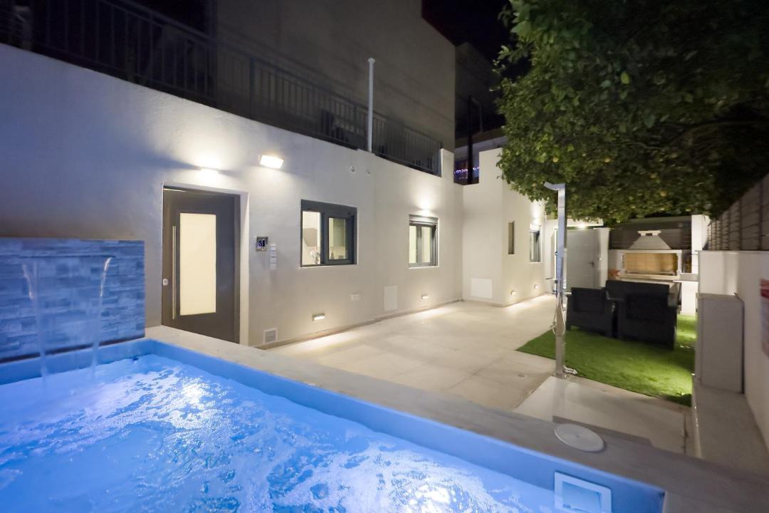 Piraeus Villa | Villa Redi Relaxing Spa