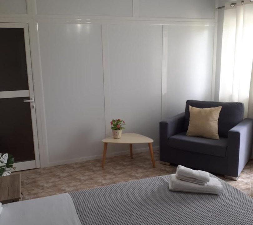 Lazarat House | Guest House KrisHen