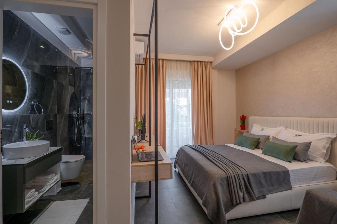Qafe e Gjashtes Hotel | Villa Green Garden