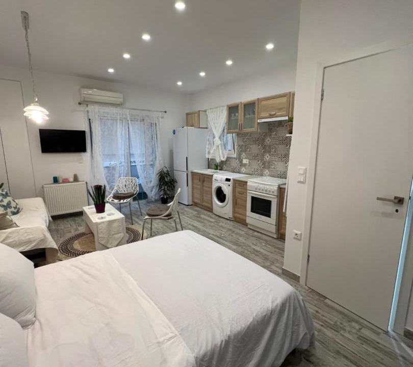 Nikaia-Agios Ioannis Rentis Apartment | Selenity studio(close to two metro stations)