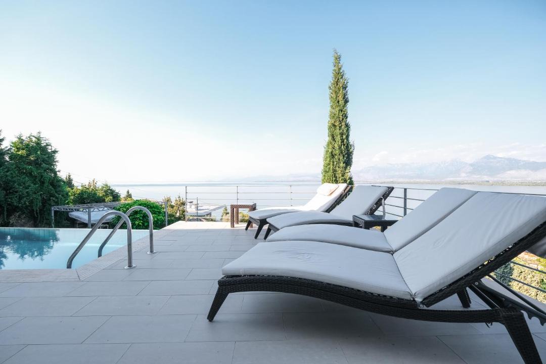 Shkoder Villa | Exclusive Lake Villa by PikHost
